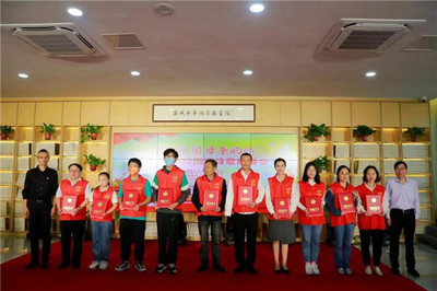 鹽城市亭湖區2022國慶詩歌朗誦會圓滿落幕，以詩傳情共慶華誕